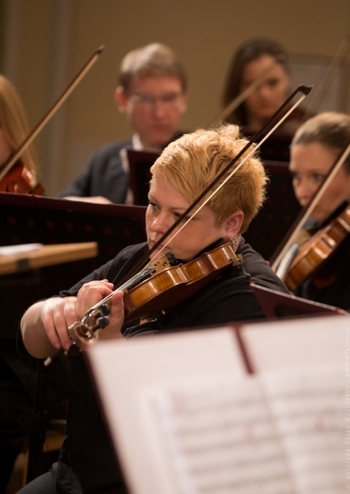 Симфонічний оркестр НФУ. Диригент–Крістофер Ліндон Гі (США)