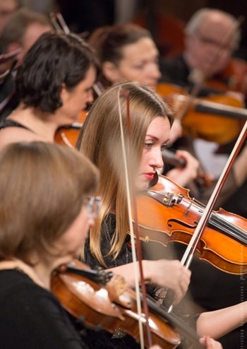 Симфонічний оркестр НФУ, диригент – Грегор Ханнеман (Німеччина)