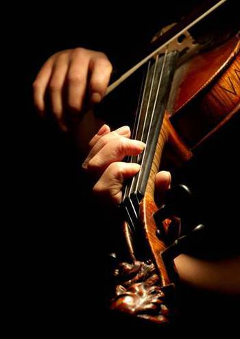 На струнах душі. Солістка Ольга Рівняк